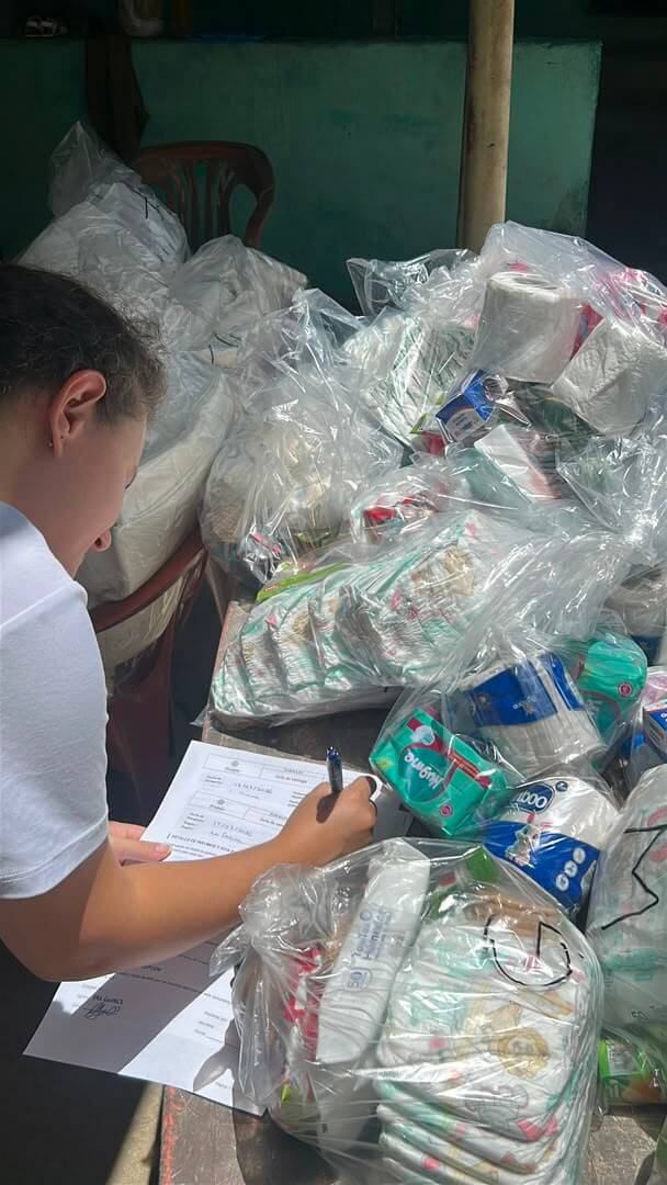 Delivery record of relief kits in the Oritapo community