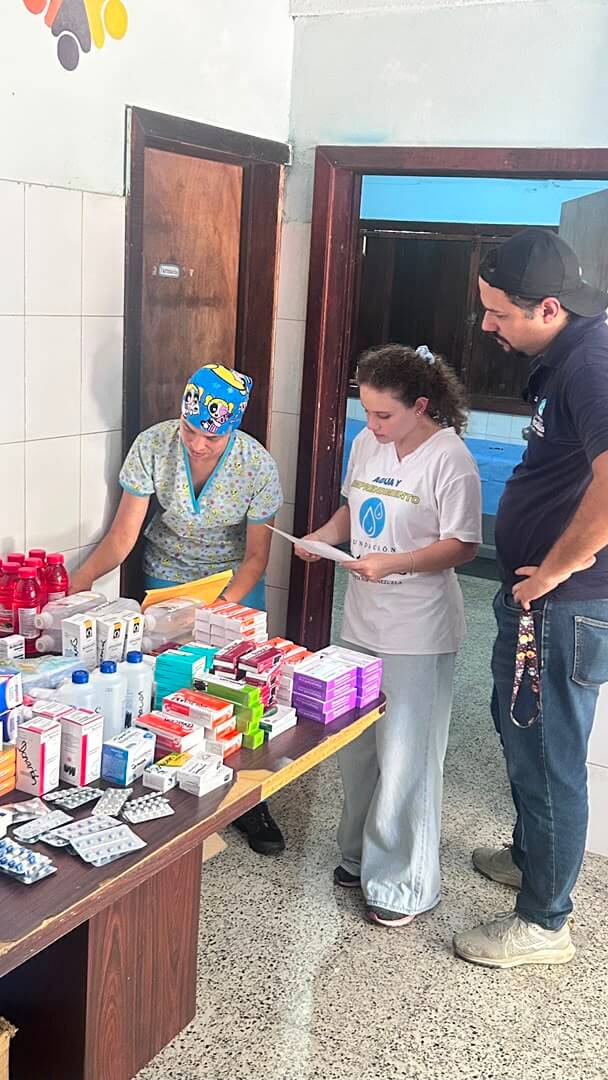 Medicine delivery at the Oritapo health post